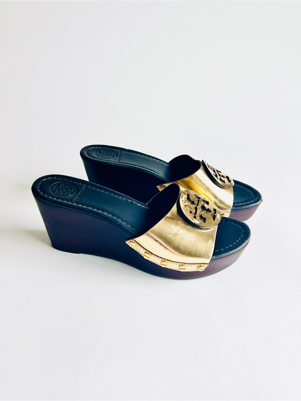 Tory Burch Gold Leather Brown Leather Wedge Heeled Sandals size 8